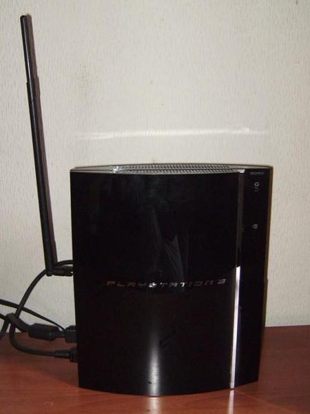 PS3 with external WiFi antenna modification