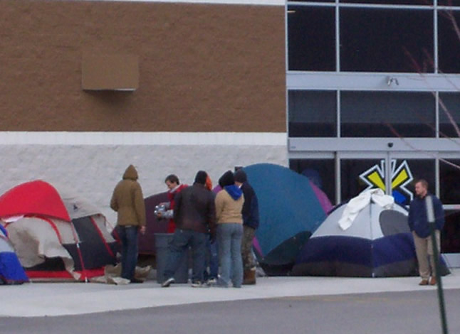 PS3 launch queue at Best Buy
